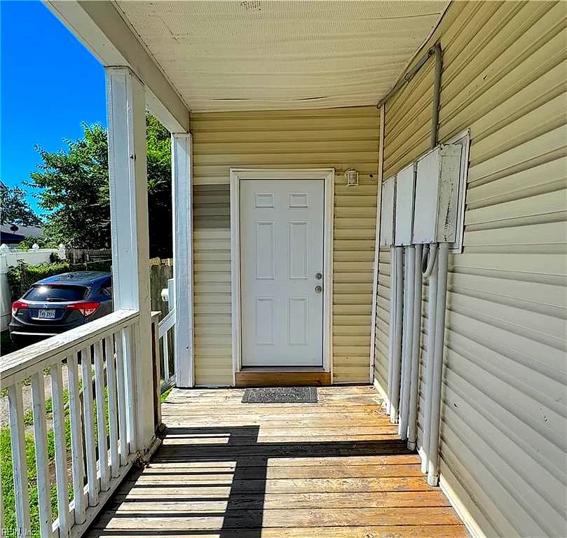 211 W 27th ST #1, NORFOLK VA 23517 - Photo 4