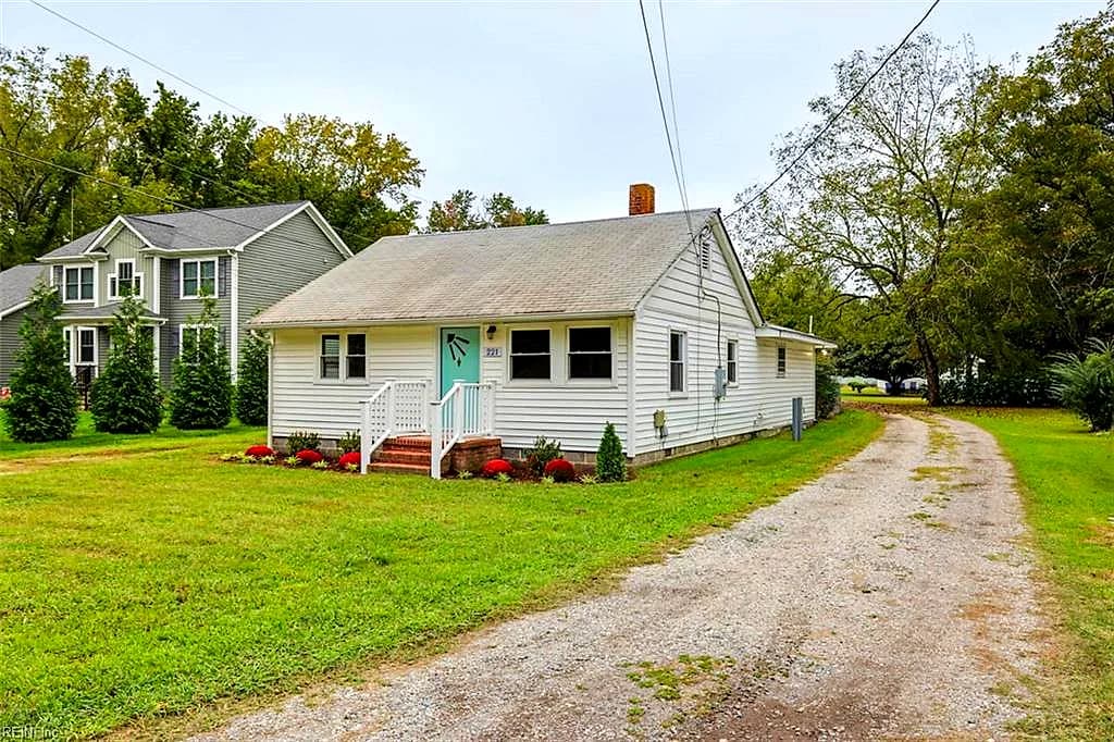 221 Firby RD, YORKTOWN VA 23693 - Photo 5