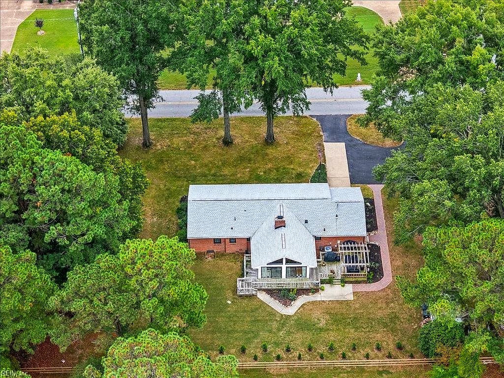 201 Smithfield BLVD, SMITHFIELD VA 23430 - Photo 3