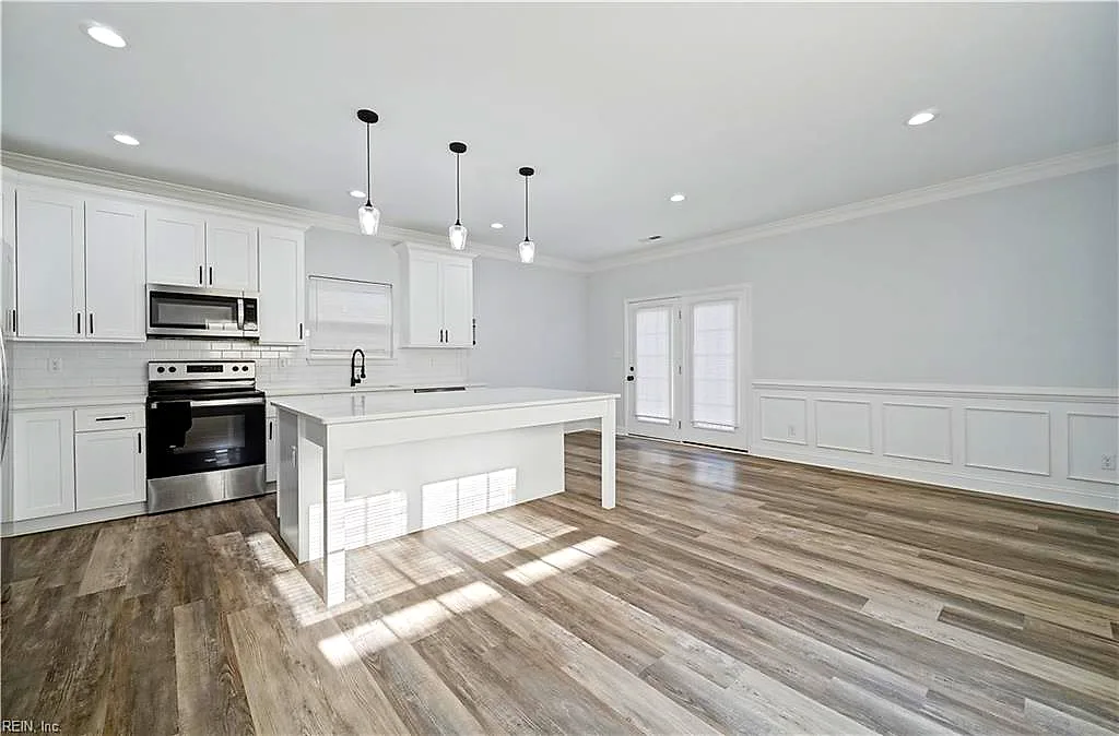 1304 West Ave, Hampton, VA