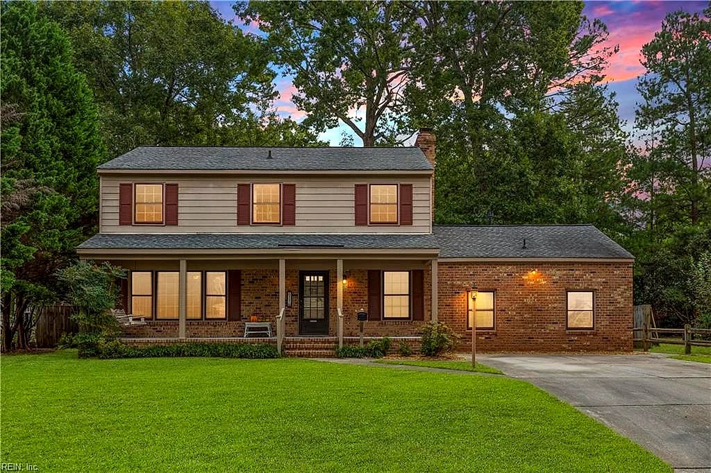 615 Valley Forge Dr, Newport News, VA