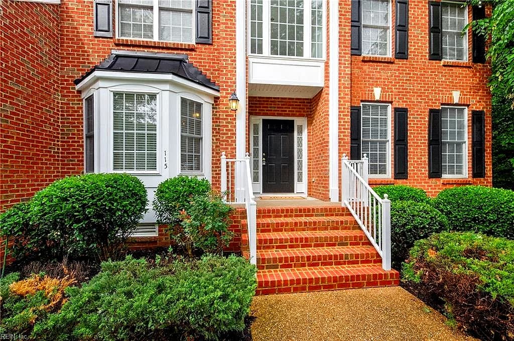 115 Yacht CT, WILLIAMSBURG VA 23185 - Photo 4