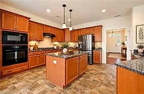 524 Linton CIR, CHESAPEAKE VA 23322 - Photo 5