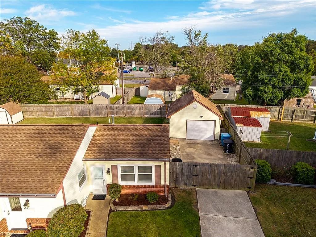 912 Carriage Hill RD, VIRGINIA BEACH VA 23452 - Photo 3