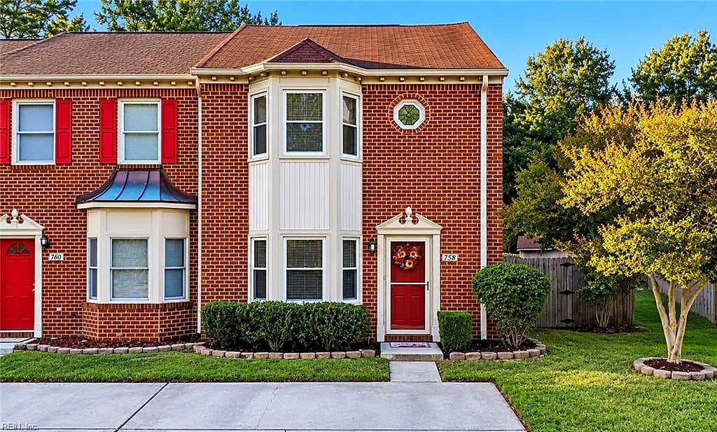758 Creekside CRES, CHESAPEAKE VA 23320 - Main photo