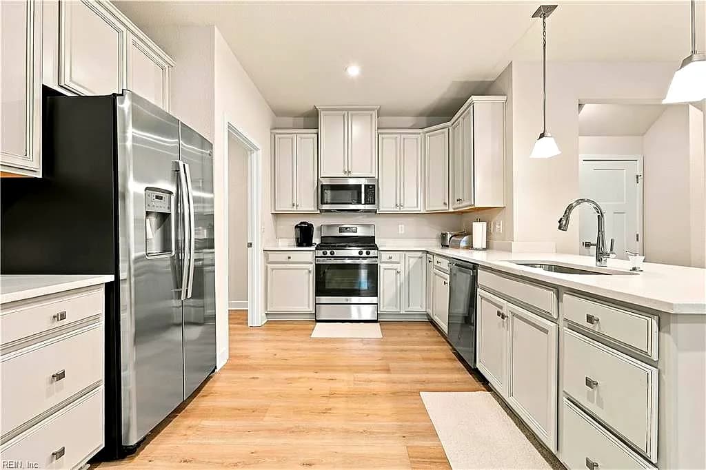 511 Eldridge LN, CHESAPEAKE VA 23323 - Photo 3