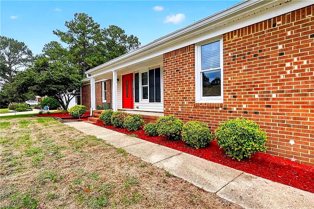 737 Willow Oak DR, CHESAPEAKE VA 23322 - Photo 4