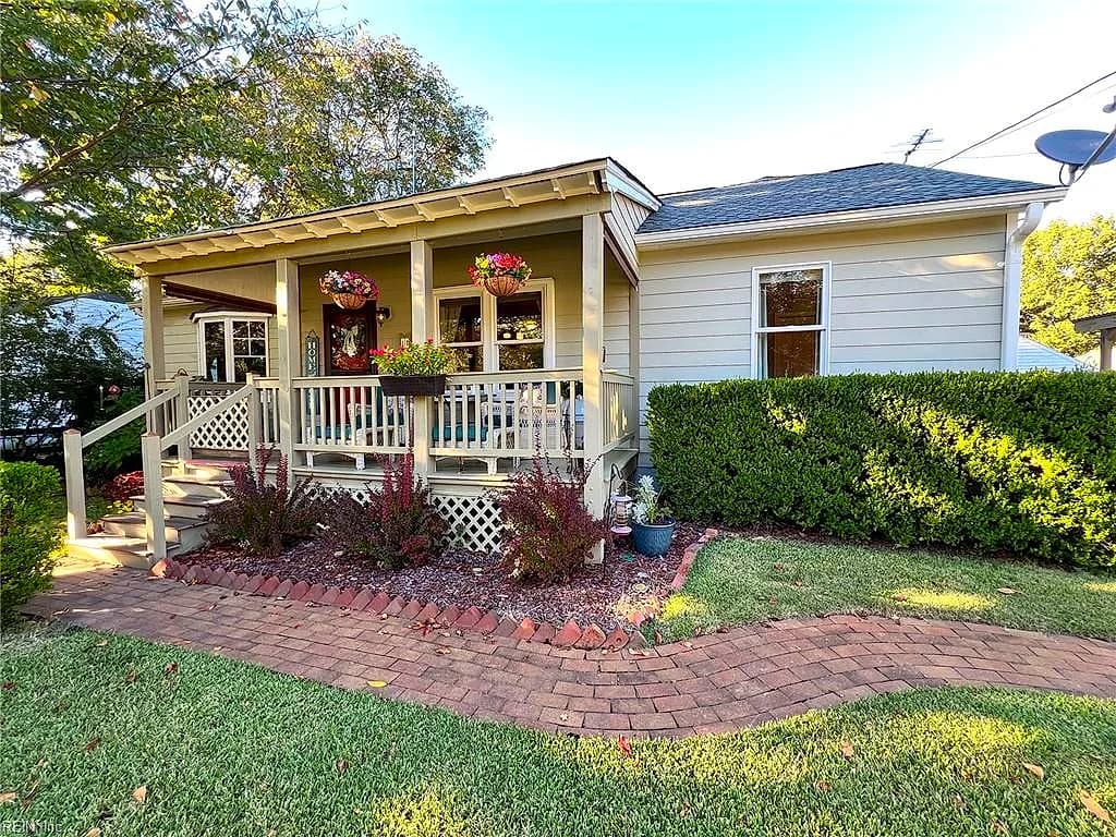 11 Dwight RD, NEWPORT NEWS VA 23601 - Photo 3
