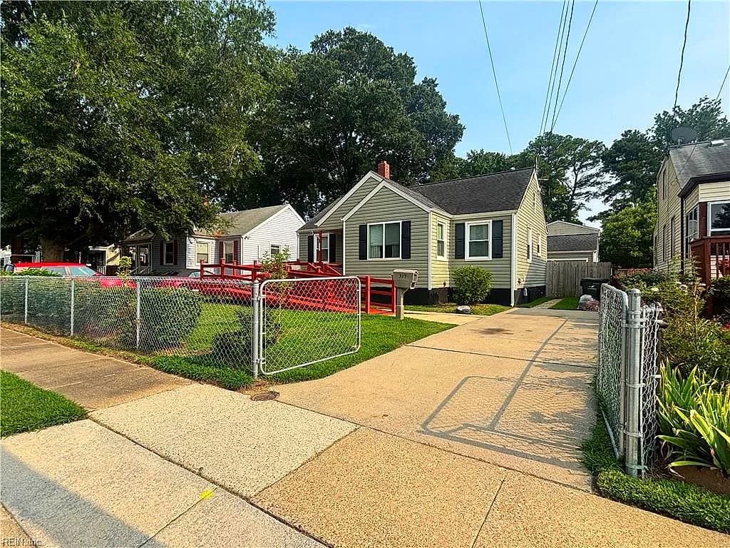 317 E Evans ST, NORFOLK VA 23503 - Photo 3