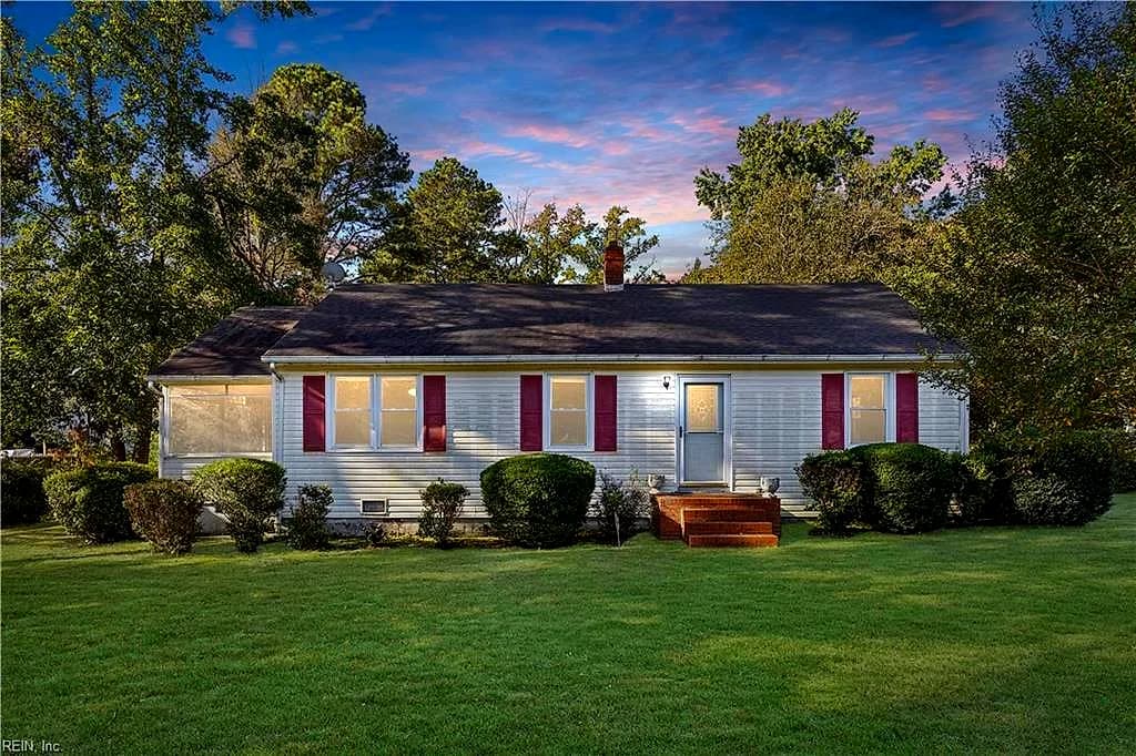8472 George Washington Memorial HWY, GLOUCESTER VA 23061 - Main photo