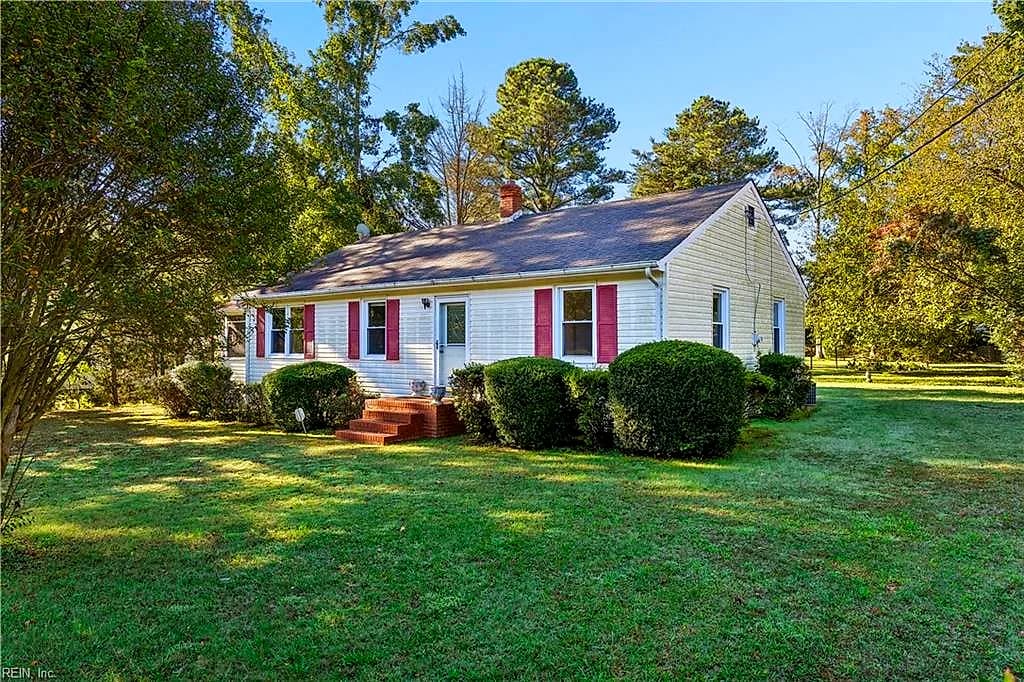 8472 George Washington Memorial HWY, GLOUCESTER VA 23061 - Photo 5