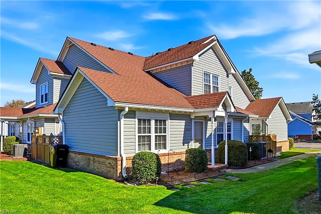 5244 Lake Victoria ARCH, VIRGINIA BEACH VA 23464 - Main photo