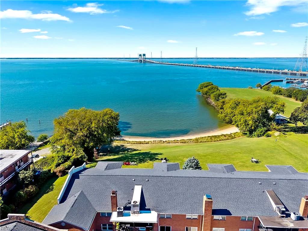 7305 River RD #A, NEWPORT NEWS VA 23607 - Photo 2