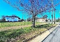 3617 Chestnut AVE, NEWPORT NEWS VA 23607
