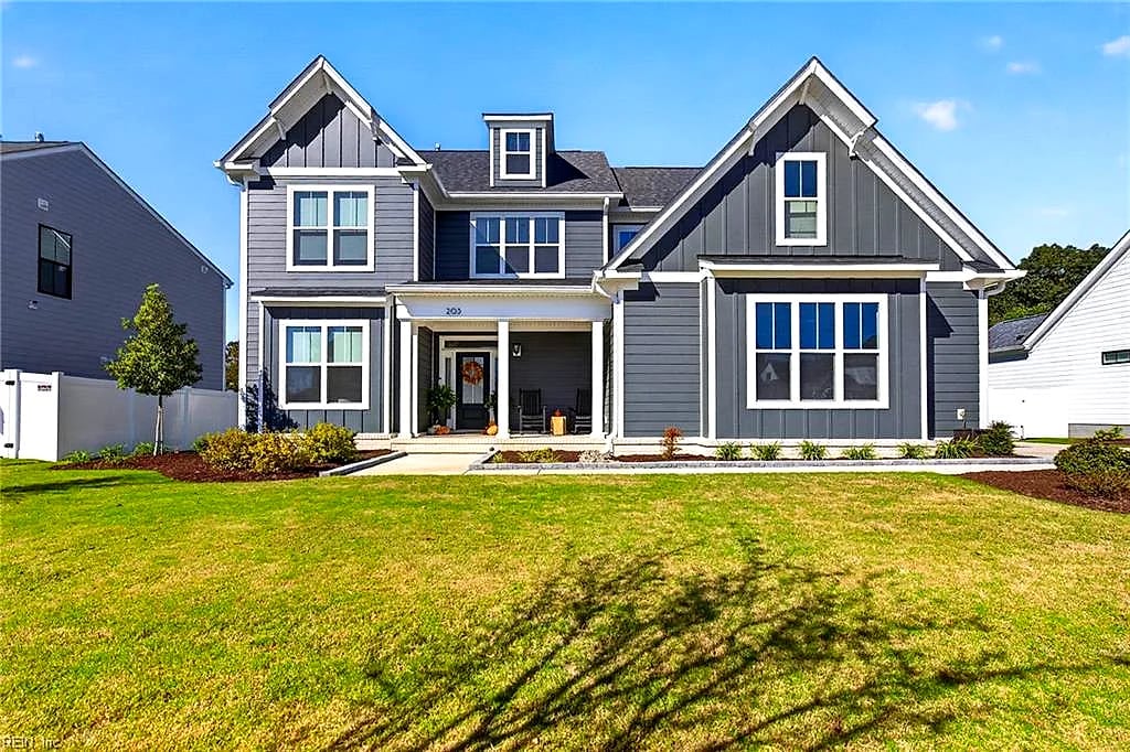 203 Hessian LOOP, CHESAPEAKE VA 23322
