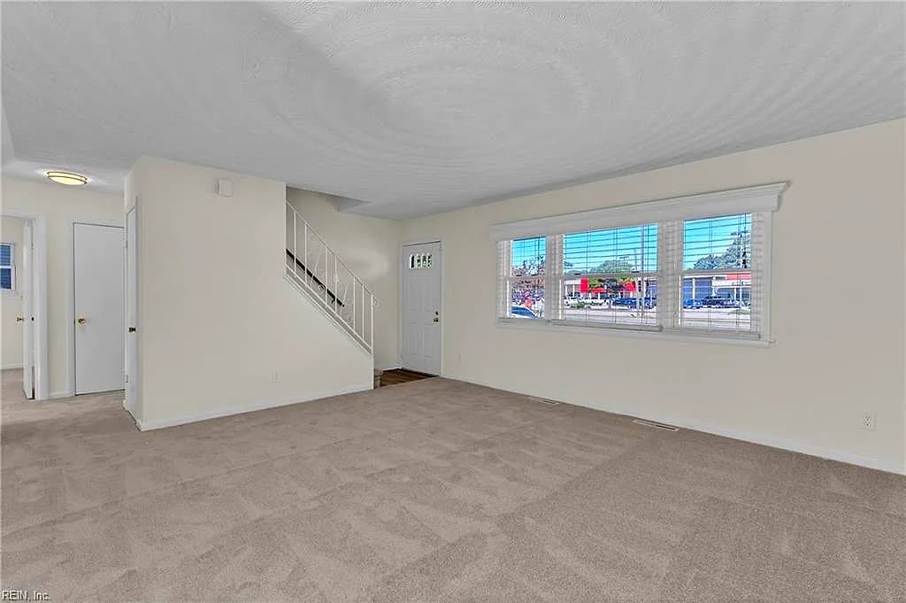 5605 Princess Anne RD, VIRGINIA BEACH VA 23462 - Photo 5