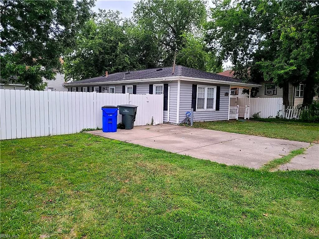 1305 W 37th Street ST, NORFOLK VA 23508 - Photo 3