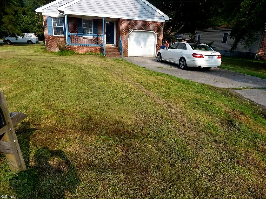 424 Gregory LN, VIRGINIA BEACH VA 23451 - Photo 2