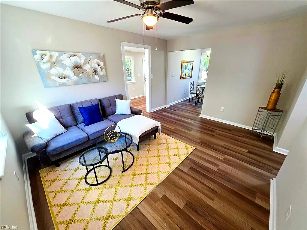 107 Rosewood DR, HAMPTON VA 23669