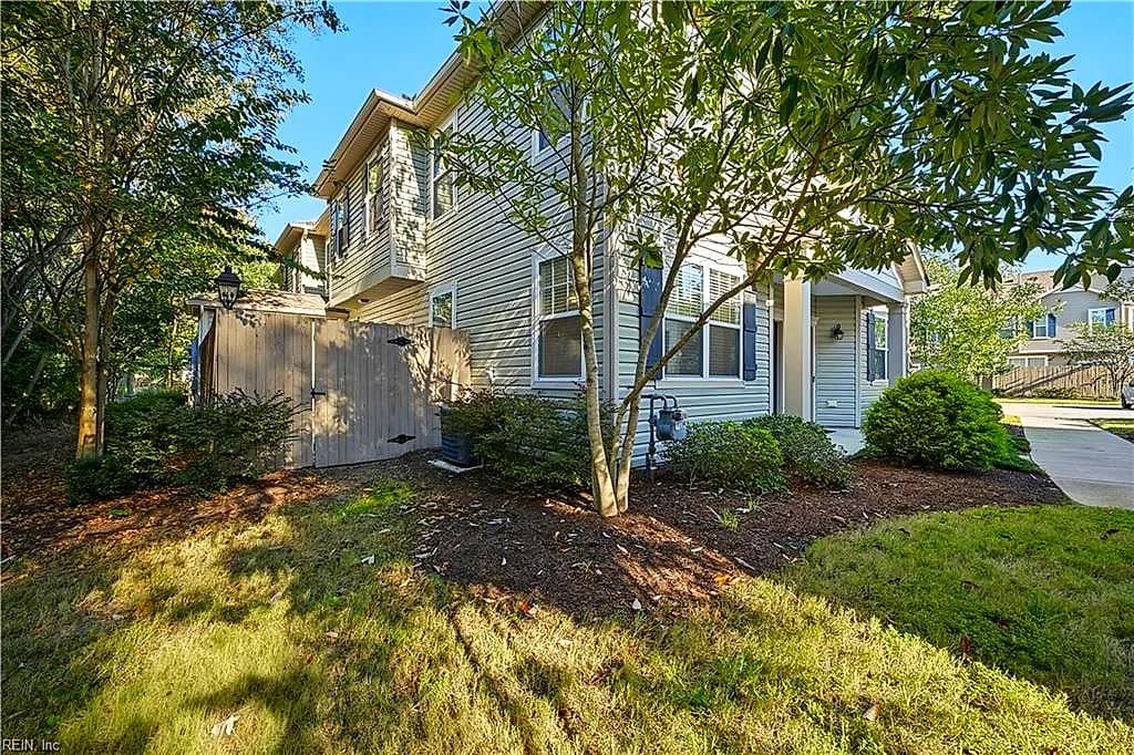 2456 Whitman ST, CHESAPEAKE VA 23321 - Photo 4