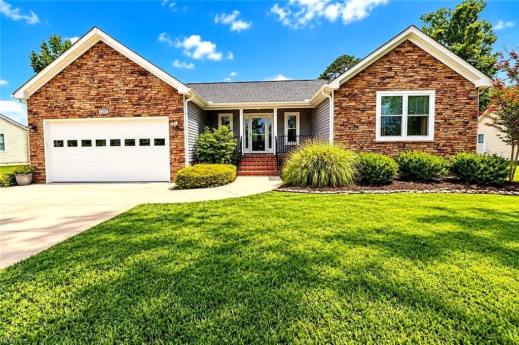 1207 Kansas ST, SUFFOLK VA 23434