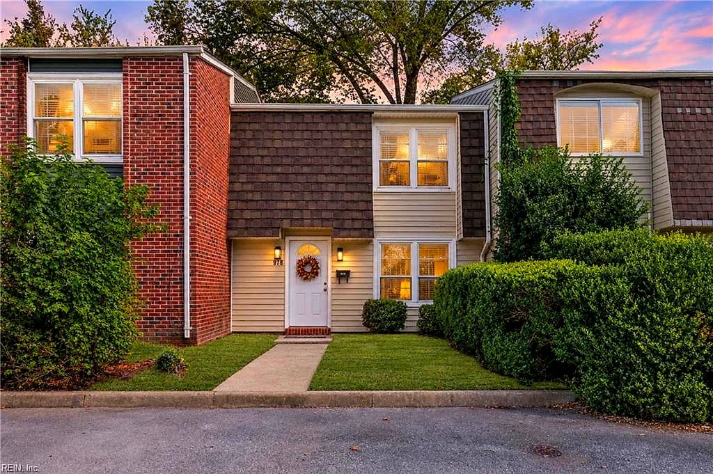 978 Level Green BLVD, VIRGINIA BEACH VA 23464