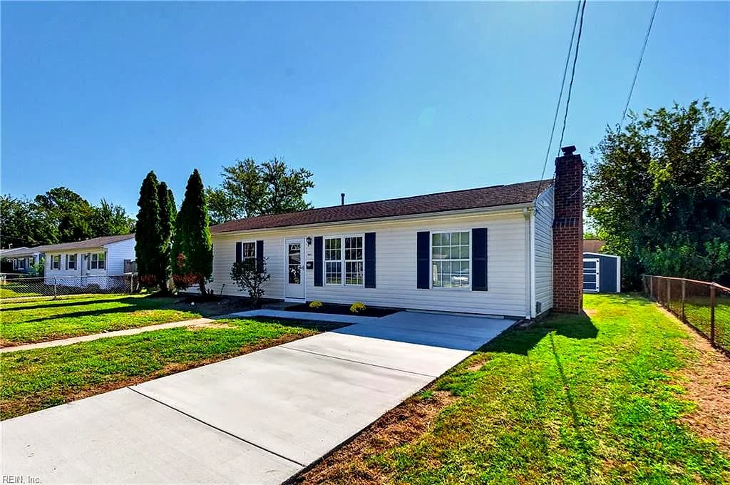 1820 Moger DR, HAMPTON VA 23663 - Photo 4