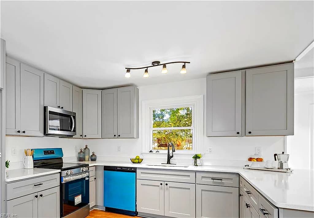 973 Larkaway CT, VIRGINIA BEACH VA 23464 - Photo 3