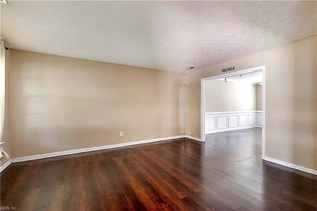 103 Mulberry CT, YORKTOWN VA 23690 - Photo 5