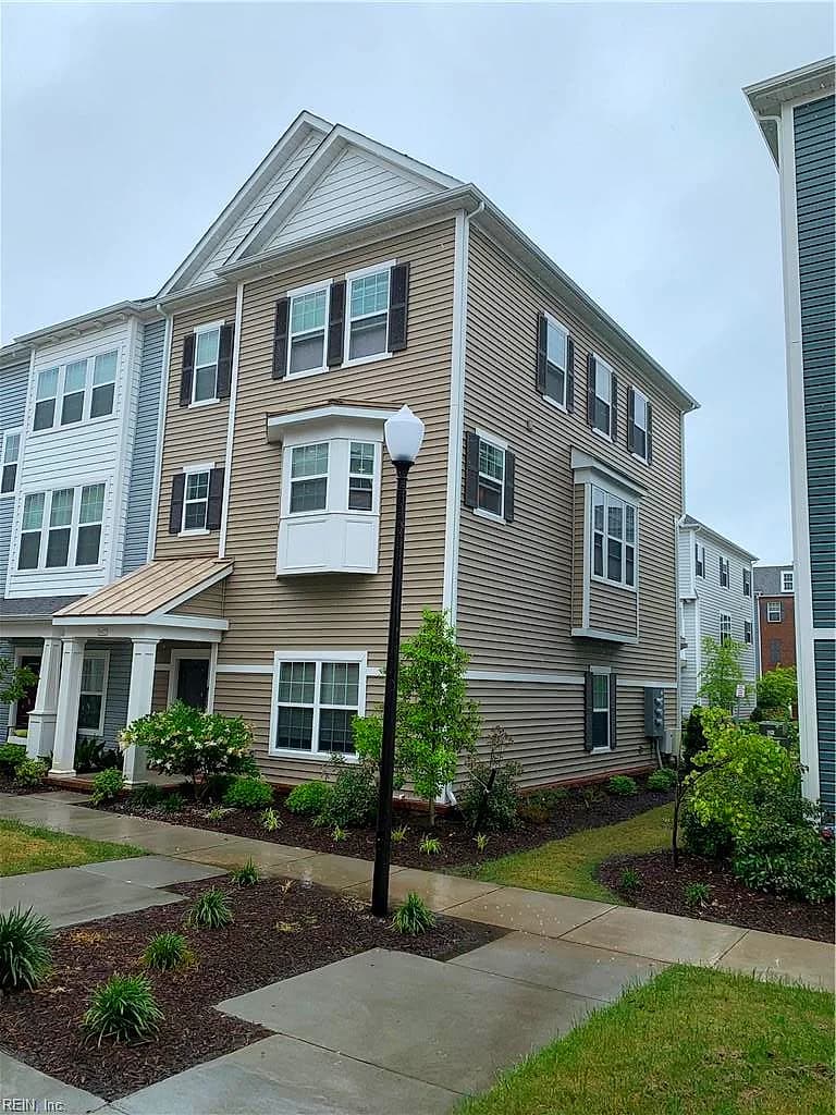 1617 Avalene WAY #474, VIRGINIA BEACH VA 23456 - Main photo