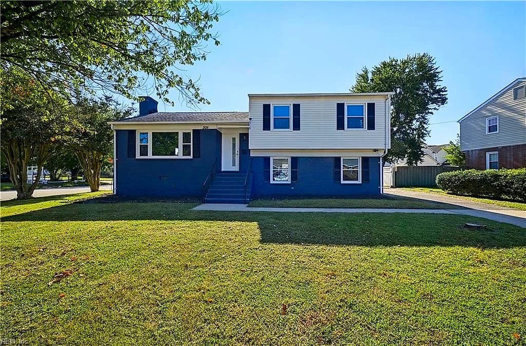 305 Shoreline Dr, Hampton, VA