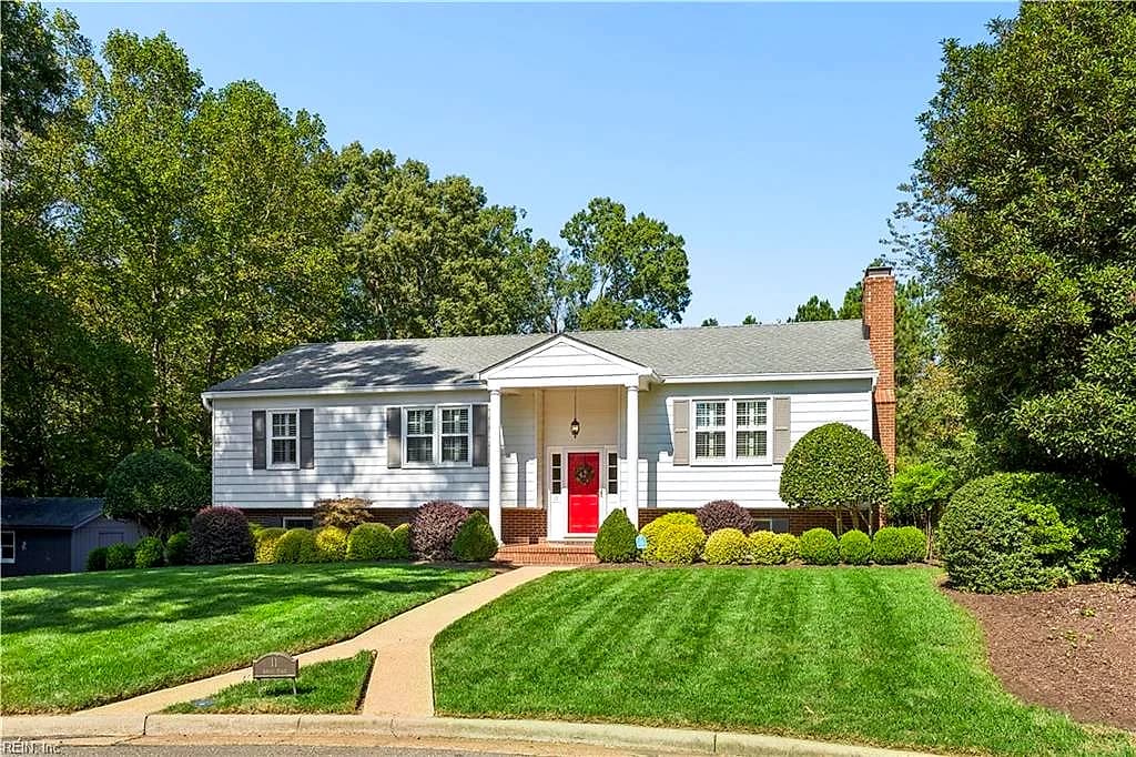 11 Royall PL, NEWPORT NEWS VA 23606 - Main photo
