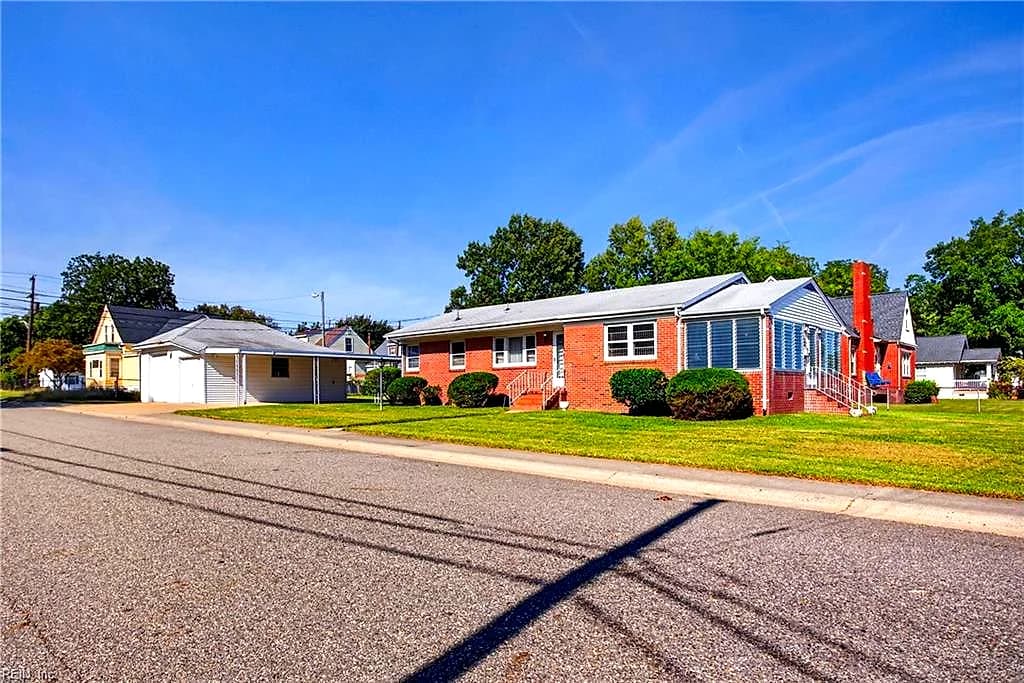 2009 Bay AVE, HAMPTON VA 23661 - Photo 2