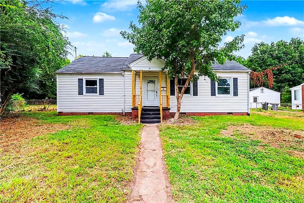 76 Cavalier RD, HAMPTON VA 23669 - Main photo
