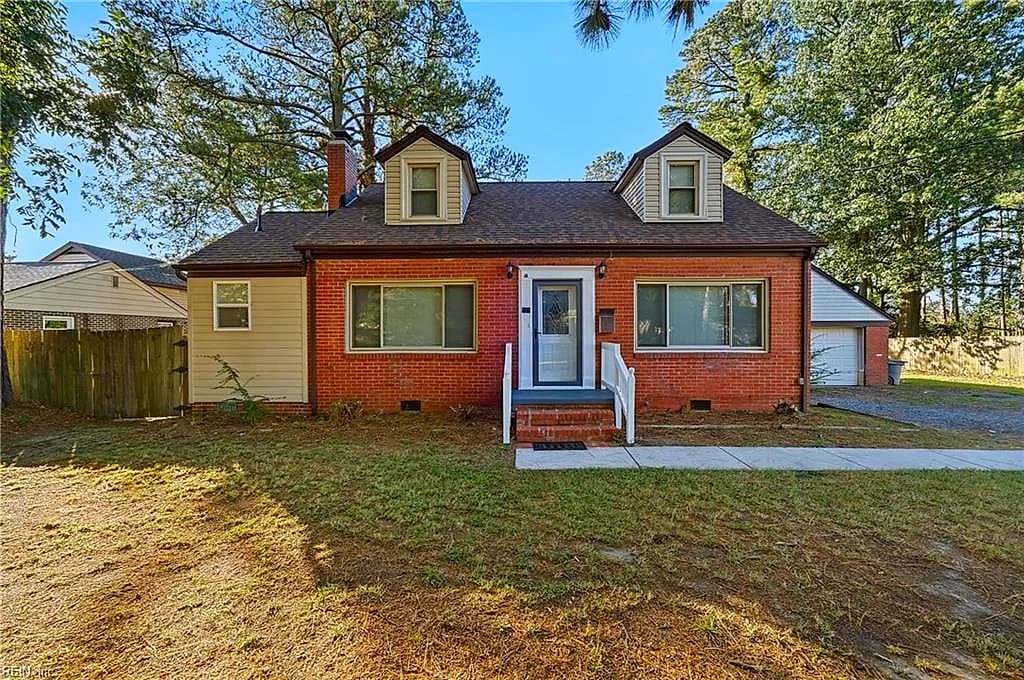 521 Rogers AVE, HAMPTON VA 23664 - Photo 2