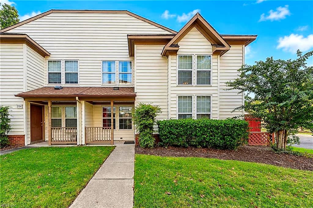 150 White Cedar LN, YORKTOWN VA 23693 - Main photo
