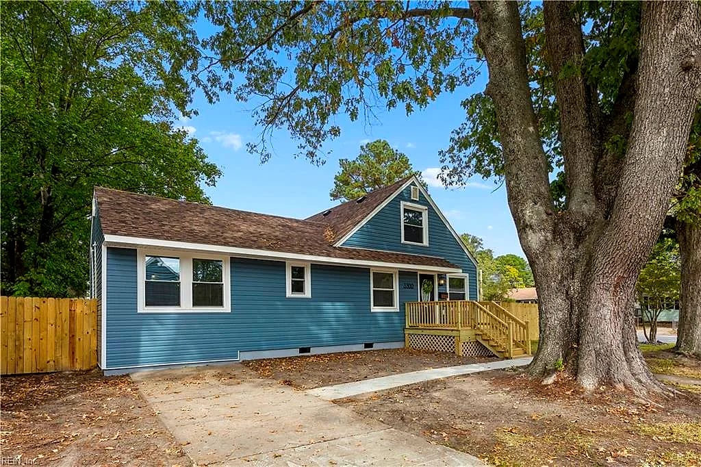 3300 Driftwood DR, HAMPTON VA 23666