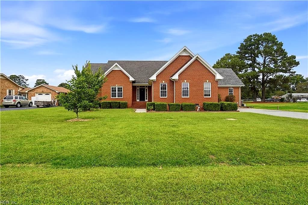 8 Randolph DR, WINDSOR VA 23487 - Photo 2