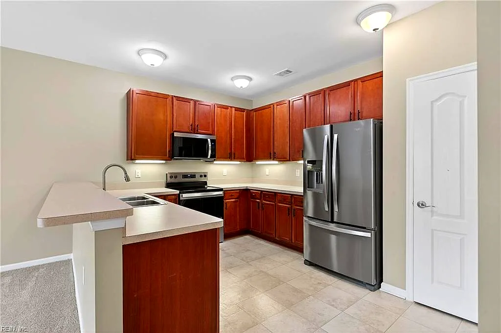 5212 Nuthall DR #206, VIRGINIA BEACH VA 23455 - Photo 3