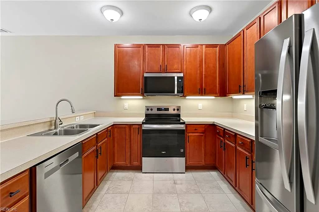 5212 Nuthall DR #206, VIRGINIA BEACH VA 23455 - Photo 4