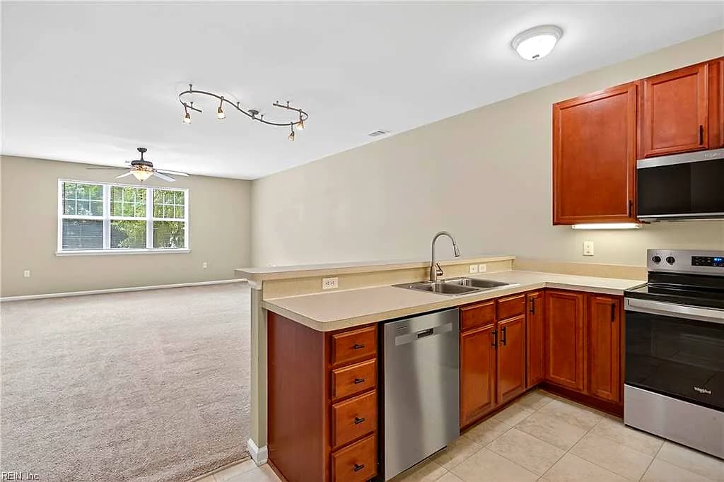 5212 Nuthall DR #206, VIRGINIA BEACH VA 23455 - Photo 5