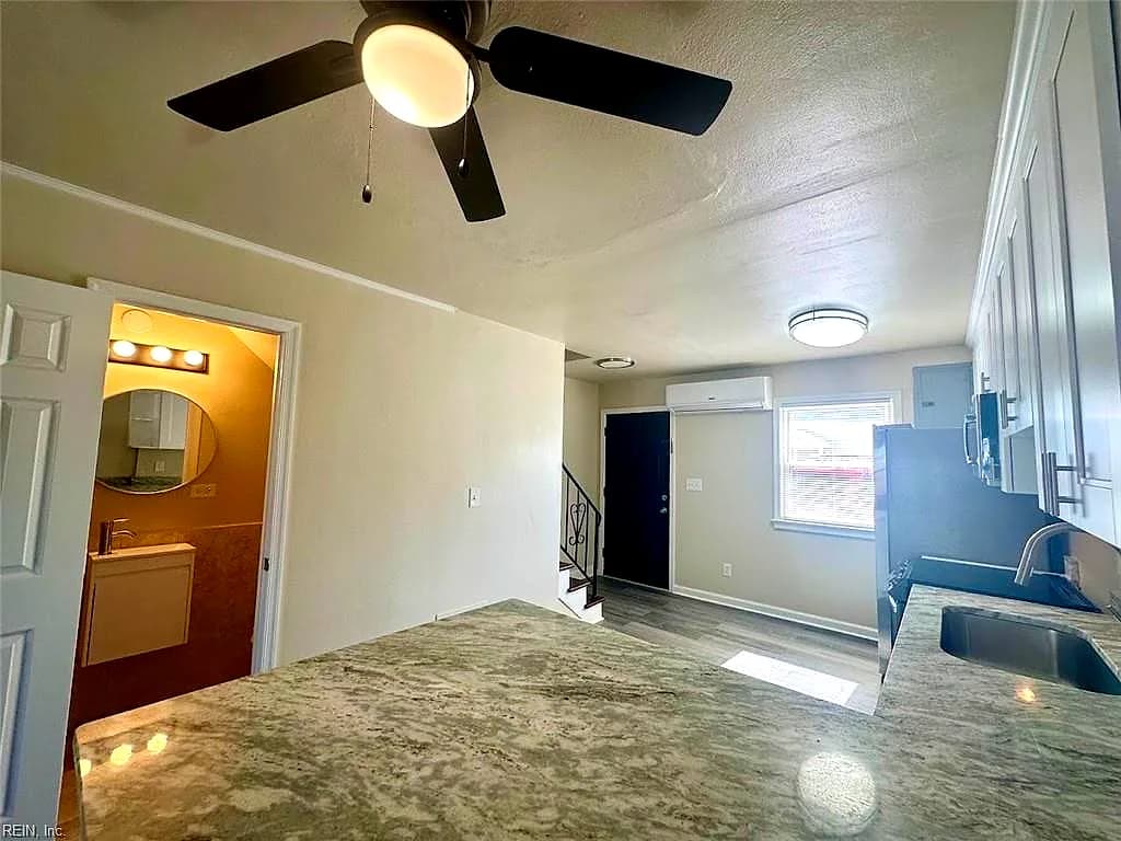 2222 Arctic AVE #3, VIRGINIA BEACH VA 23451 - Photo 5