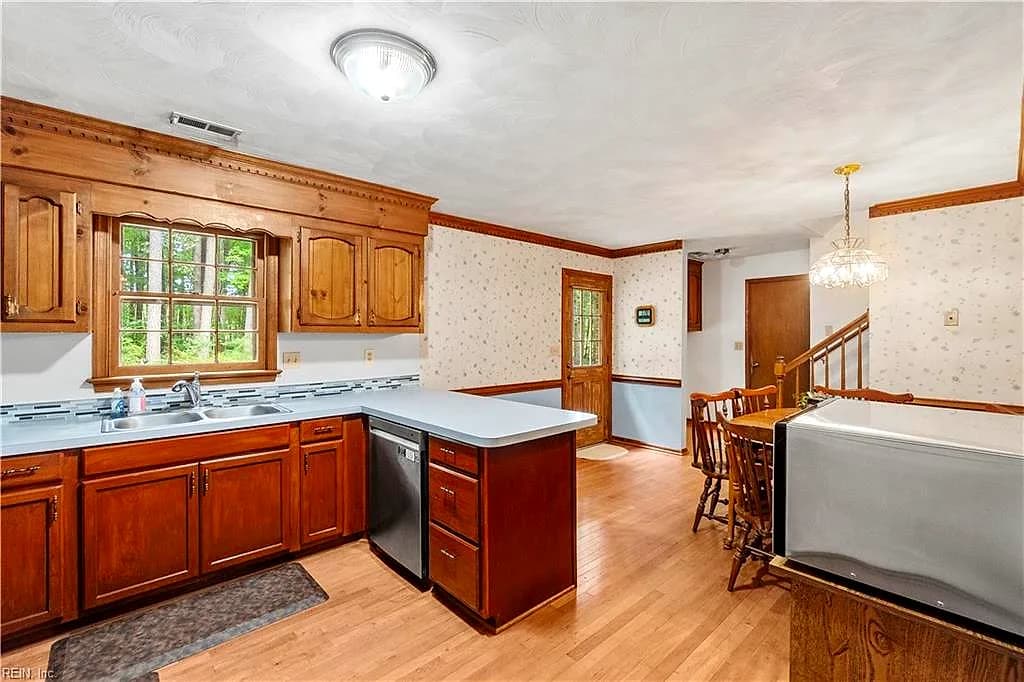 1025 Taft RD #Rd, CHESAPEAKE VA 23322 - Photo 5