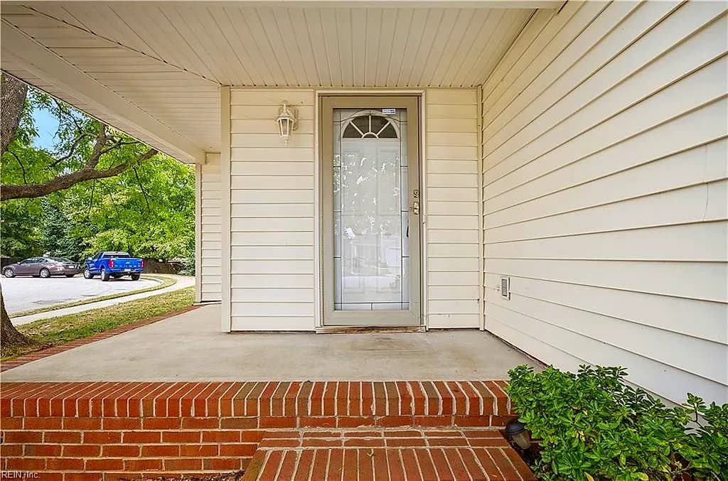 956 Allendale DR, HAMPTON VA 23669 - Photo 5