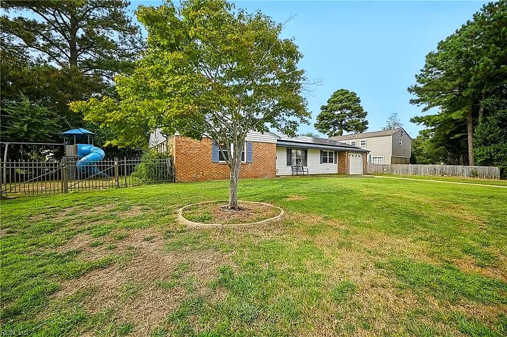 245 Palace Green BLVD, VIRGINIA BEACH VA 23452 - Photo 3