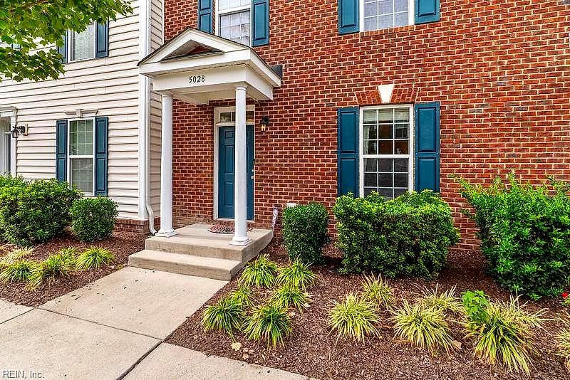 5028 Spinel St, Virginia Beach, VA