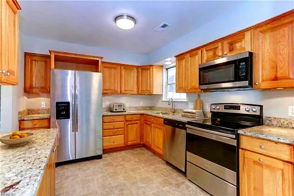 4 Finch PL, NEWPORT NEWS VA 23608 - Photo 4