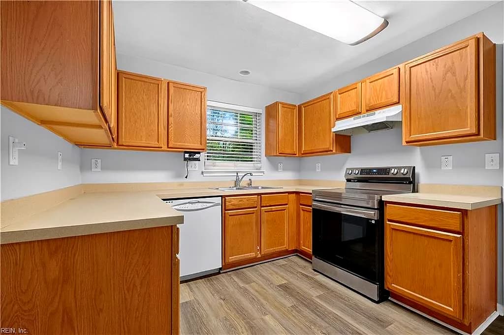 2716 Thomas ST, CHESAPEAKE VA 23323 - Photo 5