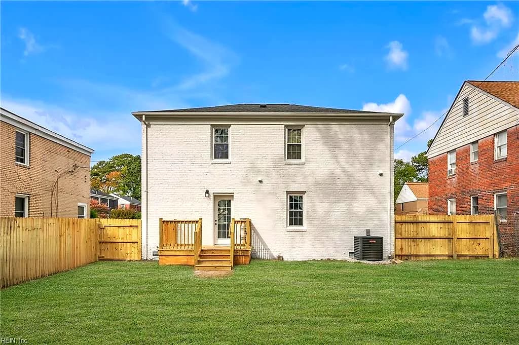 118 Armstrong DR, HAMPTON VA 23669 - Photo 4