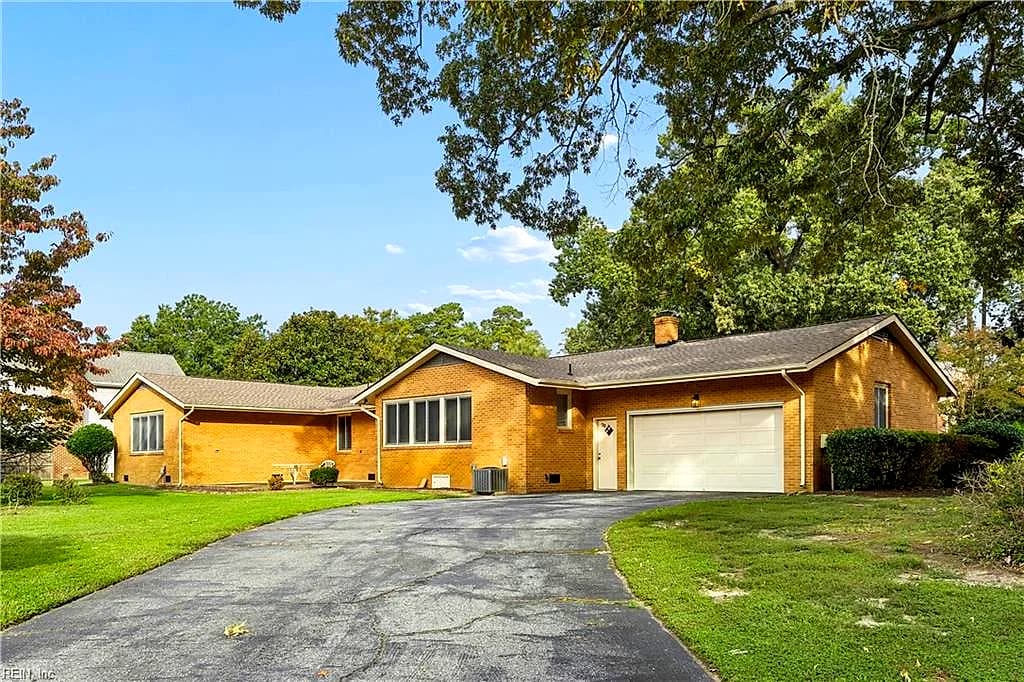 70 James Landing RD, NEWPORT NEWS VA 23606 - Photo 3